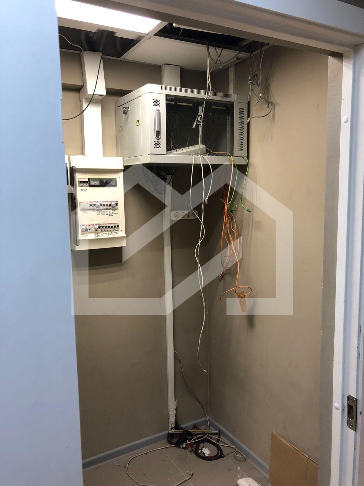 WhatsApp Image 2025-08-28 at 19.52.24.jpeg