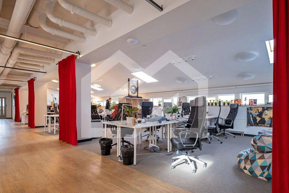 WhatsApp Image 2025-09-11 at 11.22.06 (1).jpeg