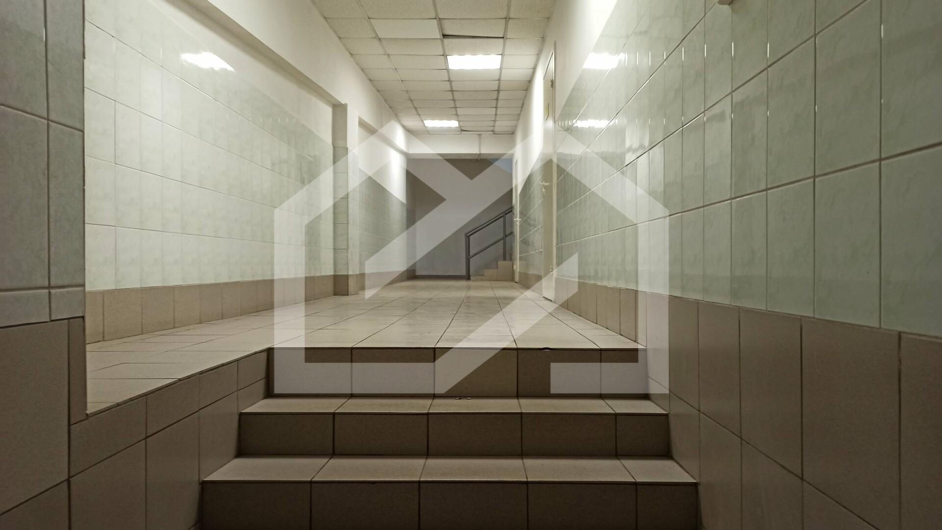 Коридор к раздевалкам (Ногинск).jpg