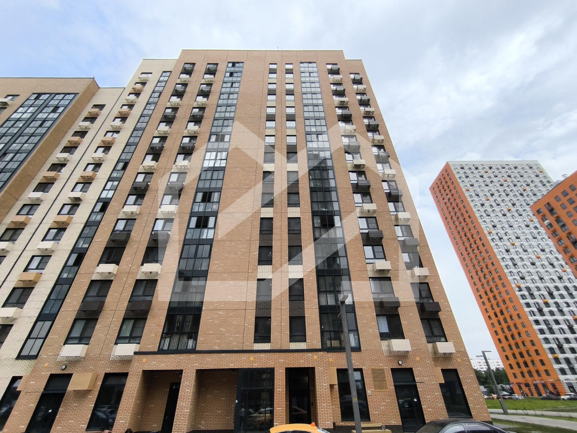 ГП16970184.Нежилое помещение.Общий фасад здания.jpg