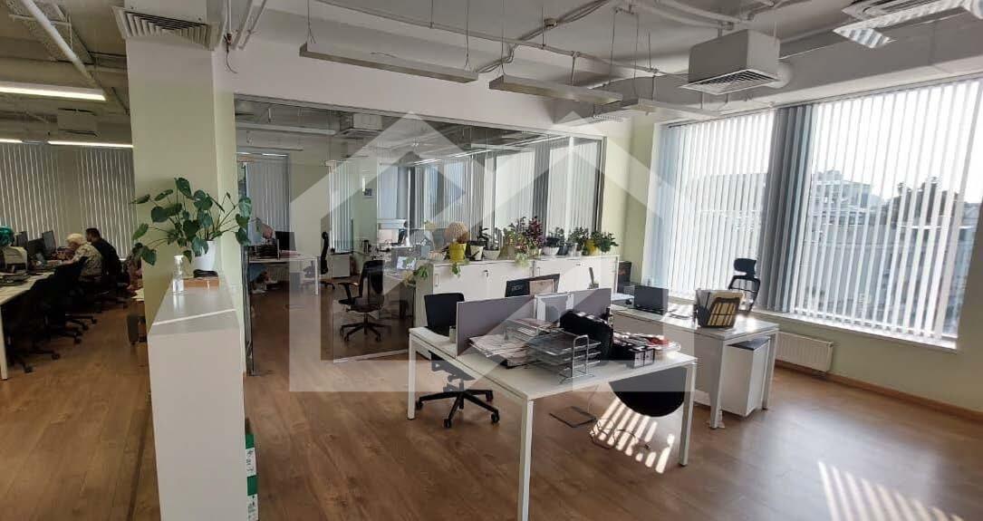 CentralParkTower 4 этаж 437,2м2_Страница_02_Изображение_0003.jpg