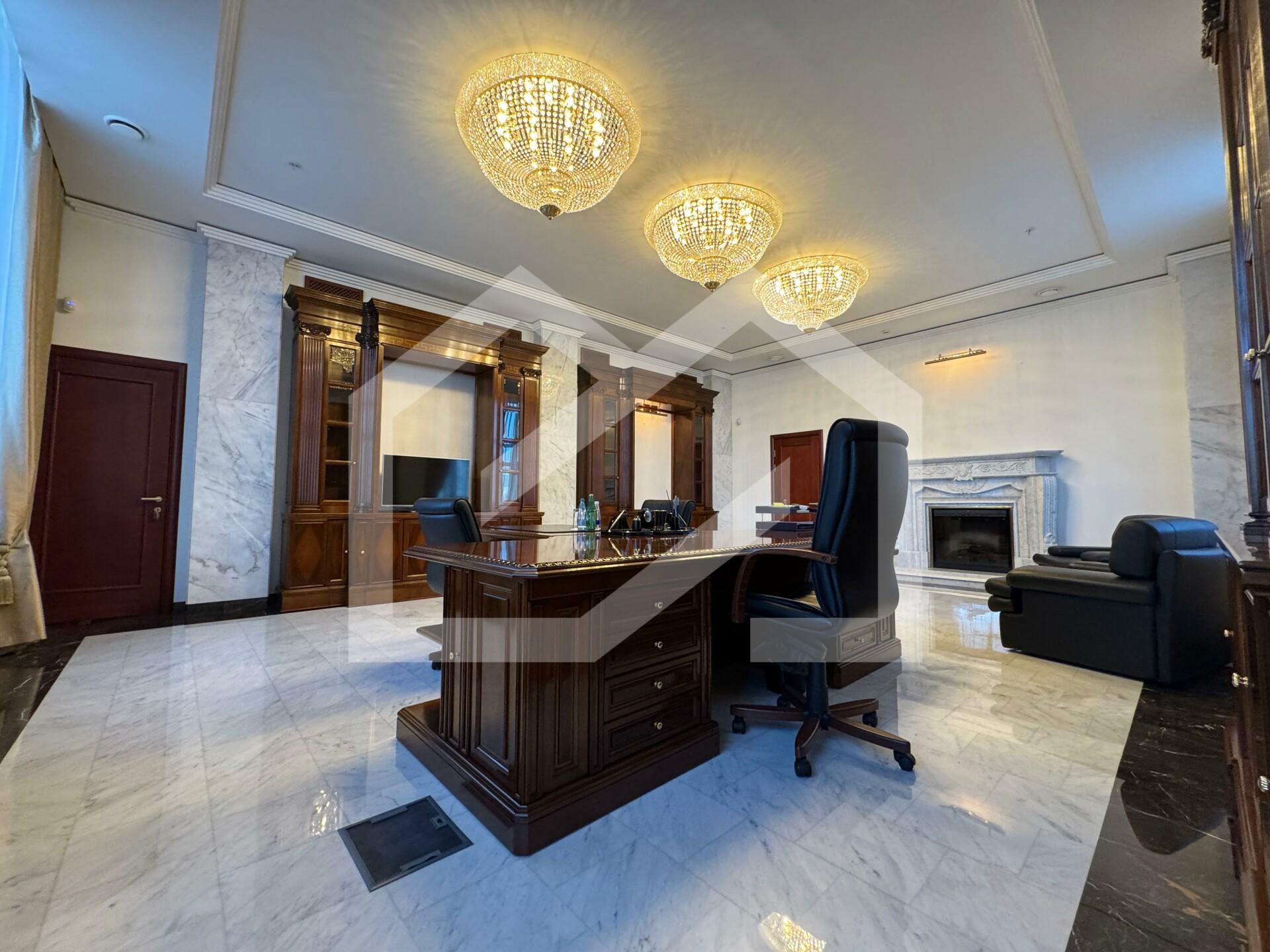 Кабинет руководителя 2.jpeg