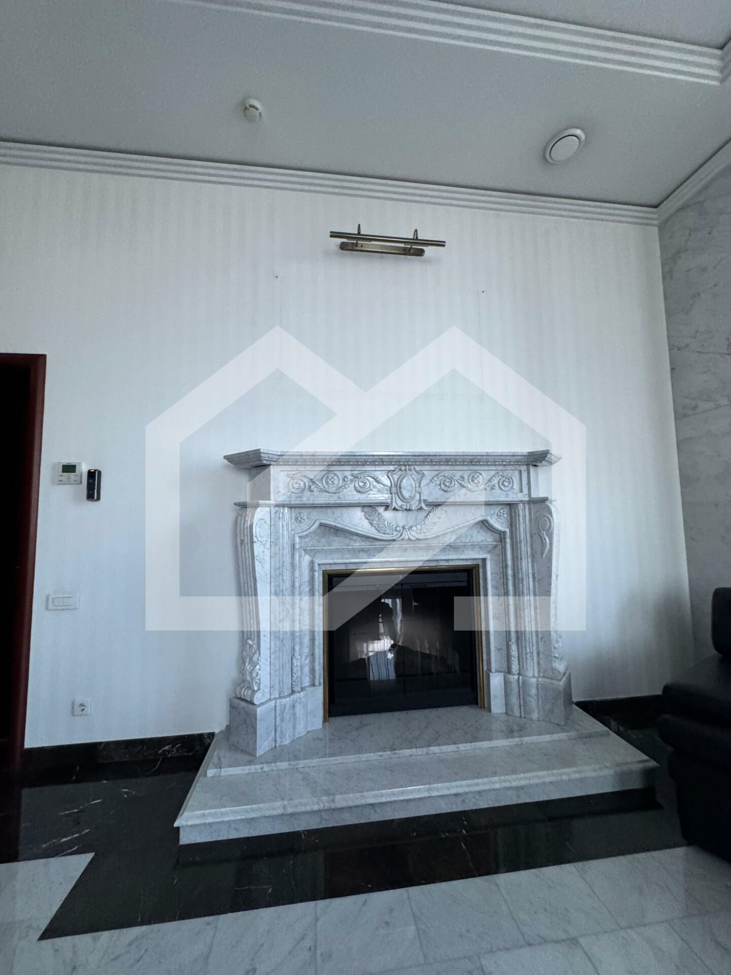 Кабинет руководителя камин.jpeg