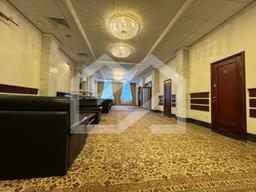 зона ожидания при входе.jpeg